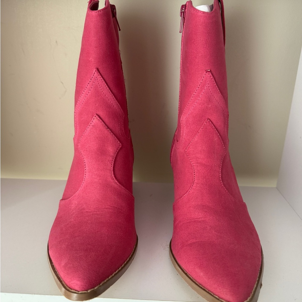 Coconuts by Matisse Pink Heeled Boots perfect for Nashville - Picture 2 of 4